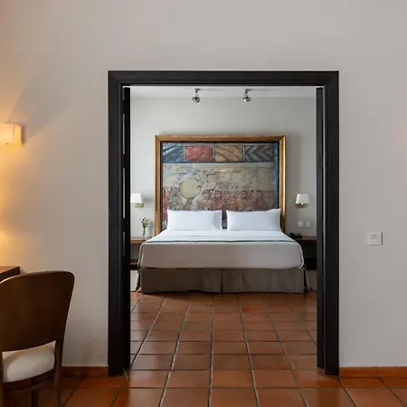 De 4* Trujillo
