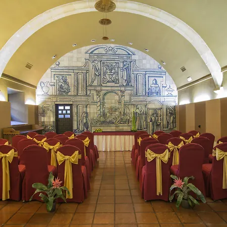 De 4* Trujillo