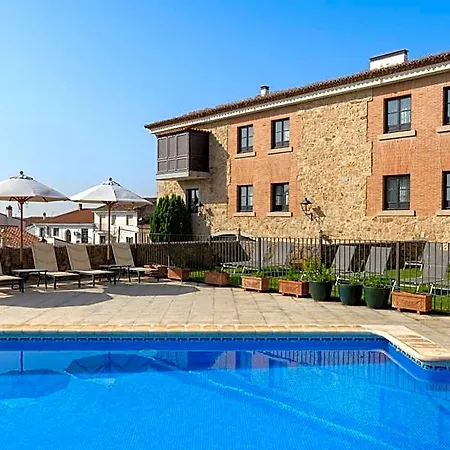 De Ξενοδοχείο 4*